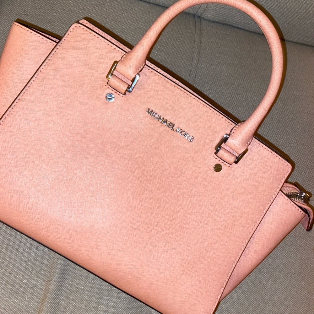Michael Kors purse